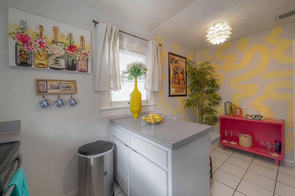 Villa Vibing In The Heights/Breweries/Food/Petfriendly Tampa Exterior foto
